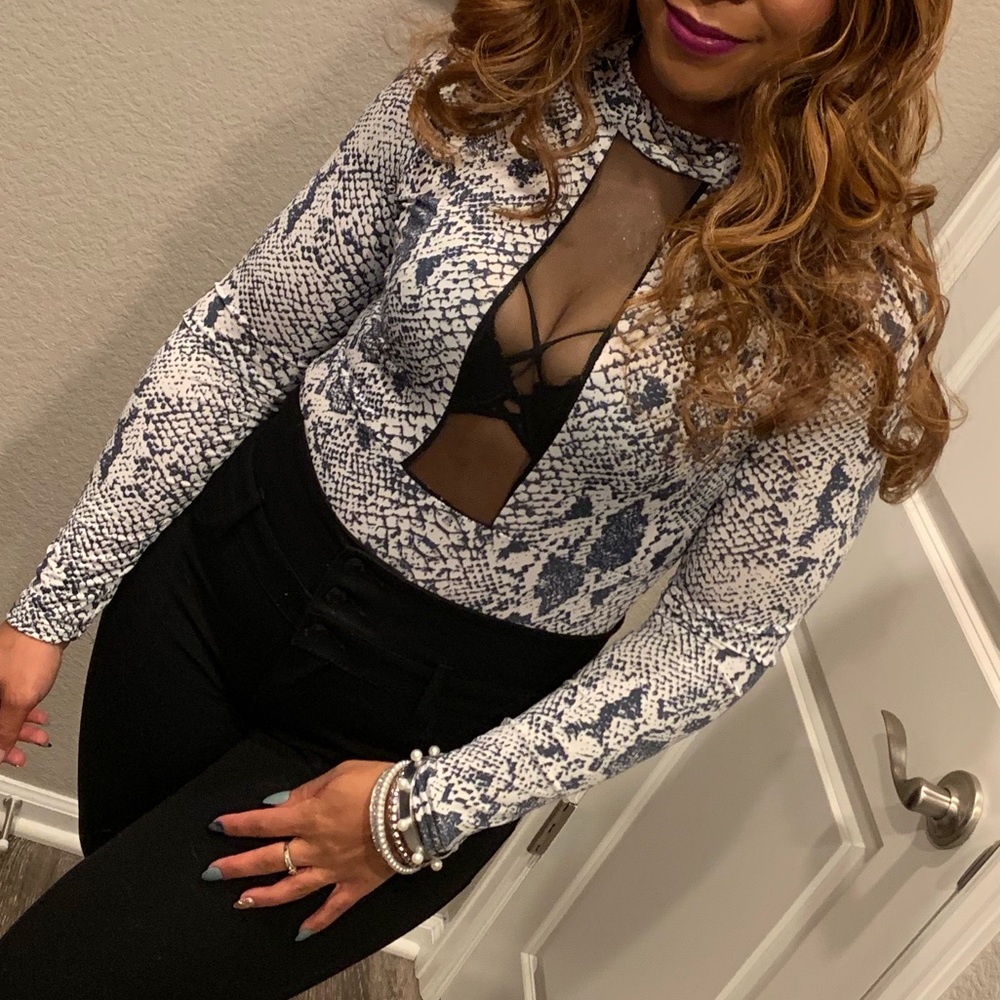 Bodysuit - Picture 2 of 7